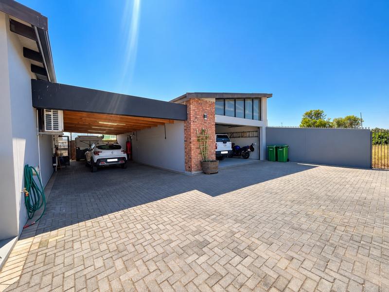 3 Bedroom Property for Sale in Hopefield Western Cape
